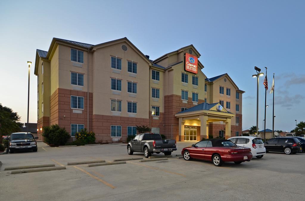 Comfort Suites New Orleans East Екстериор снимка