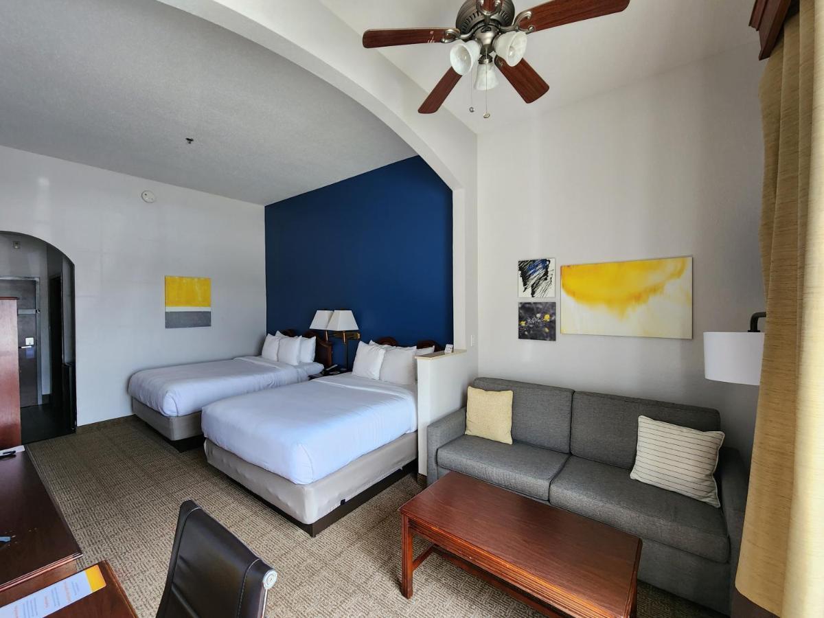 Comfort Suites New Orleans East Екстериор снимка
