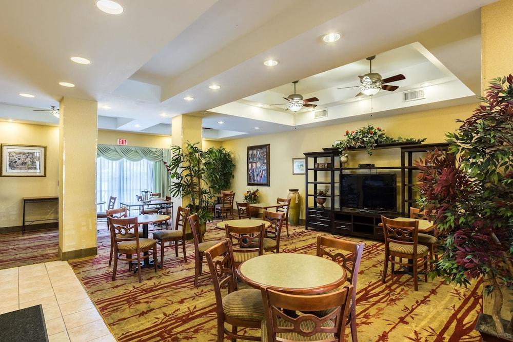 Comfort Suites New Orleans East Екстериор снимка