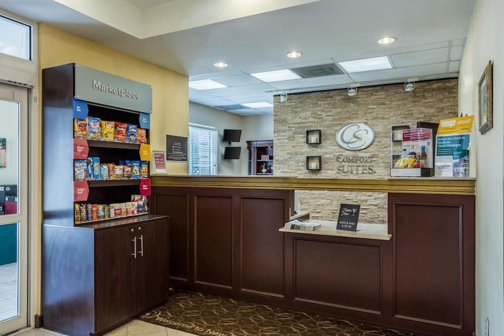 Comfort Suites New Orleans East Екстериор снимка