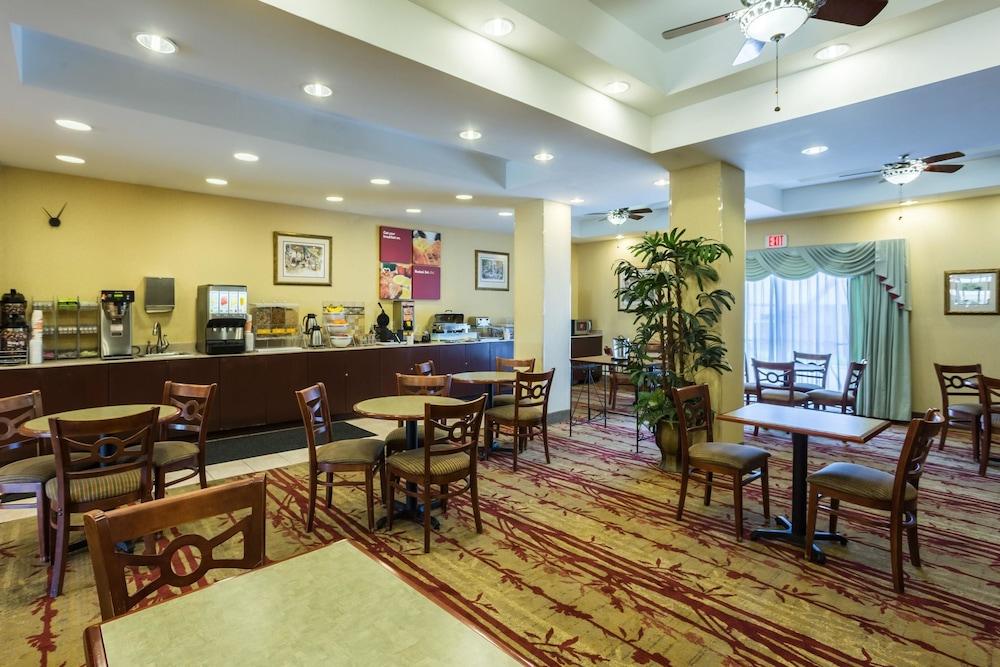 Comfort Suites New Orleans East Екстериор снимка