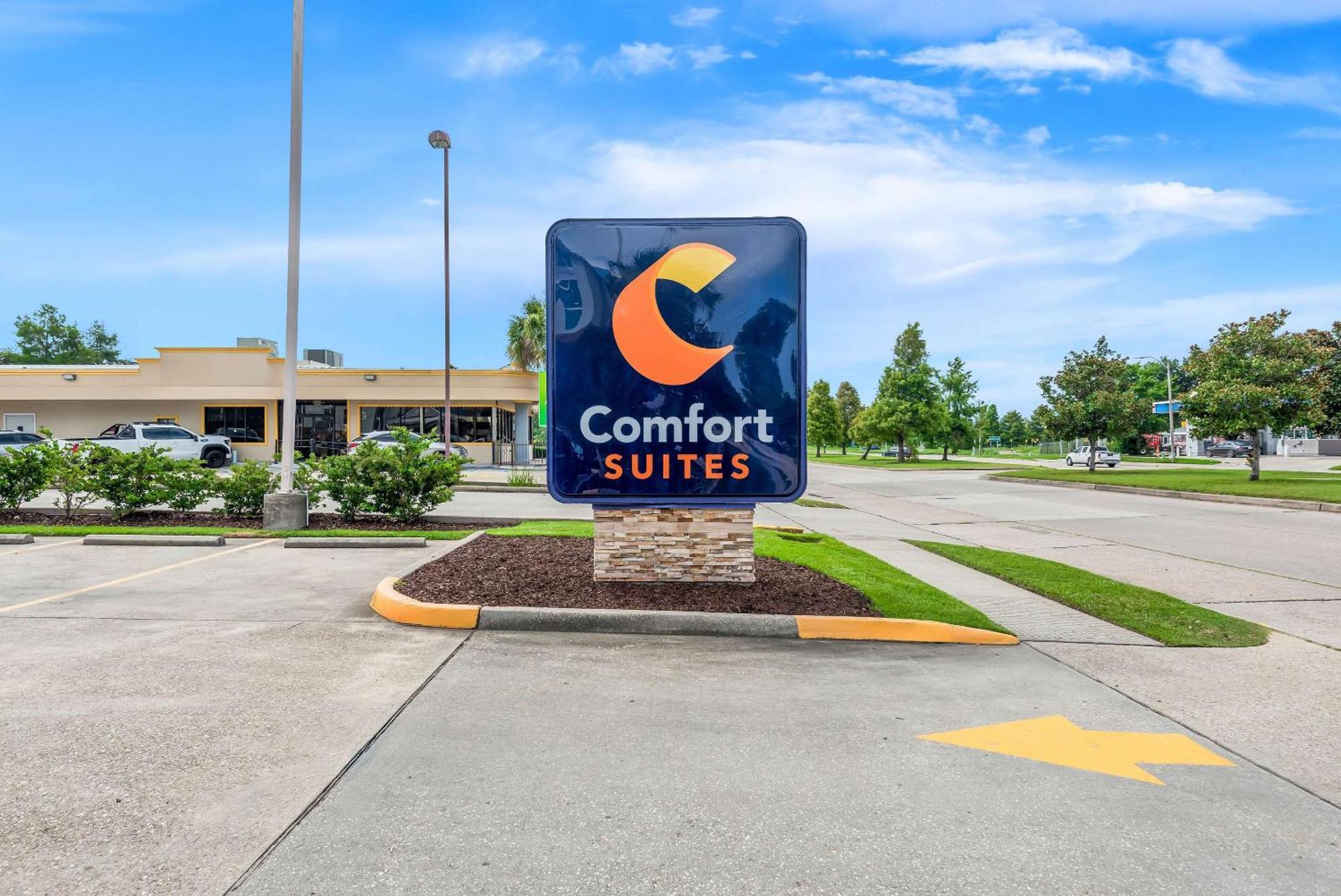 Comfort Suites New Orleans East Екстериор снимка