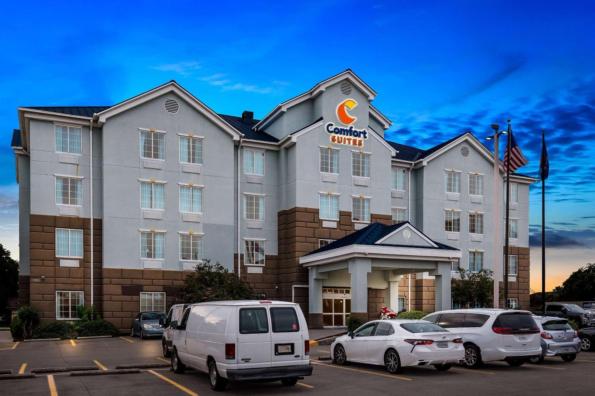 Comfort Suites New Orleans East Екстериор снимка