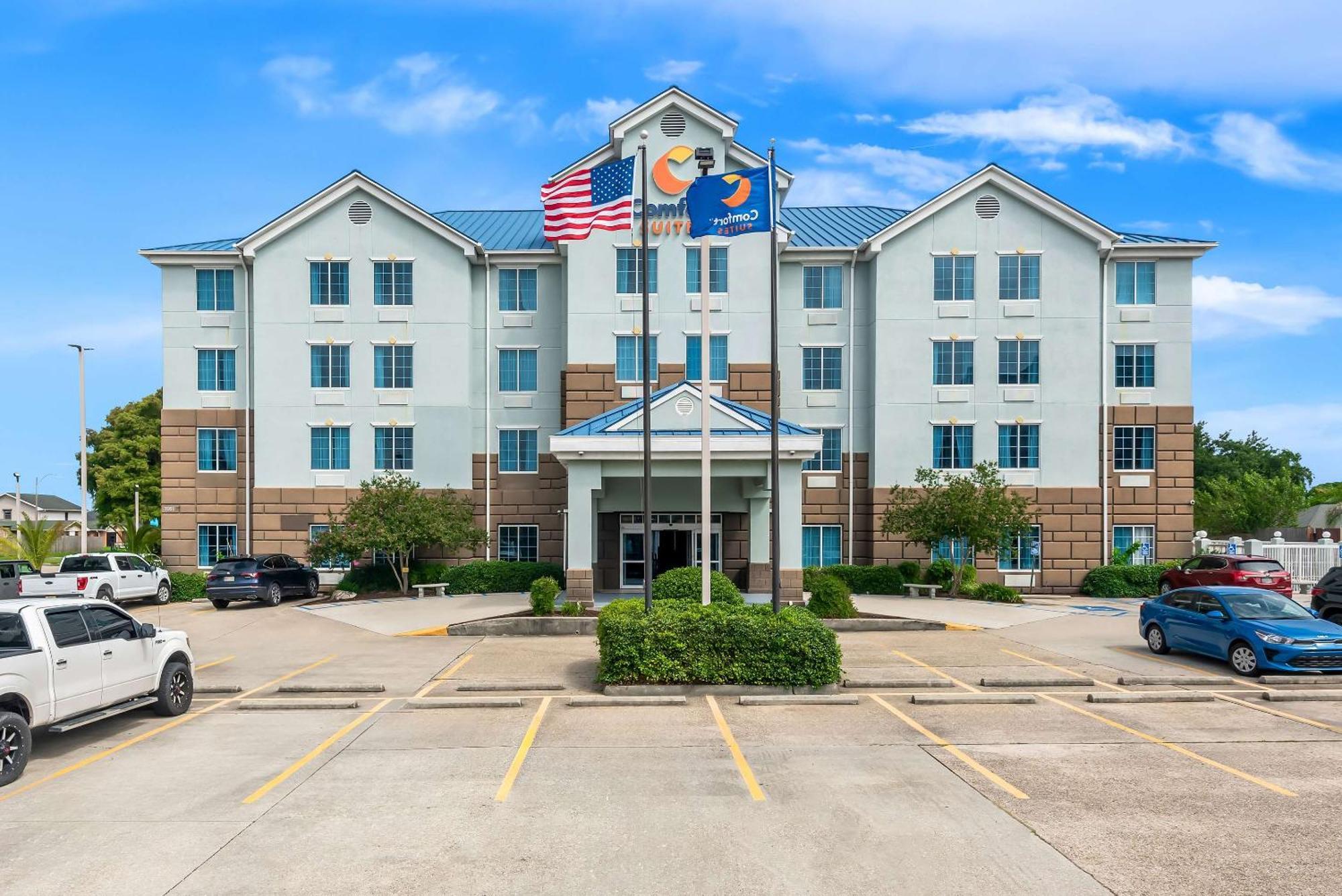 Comfort Suites New Orleans East Екстериор снимка