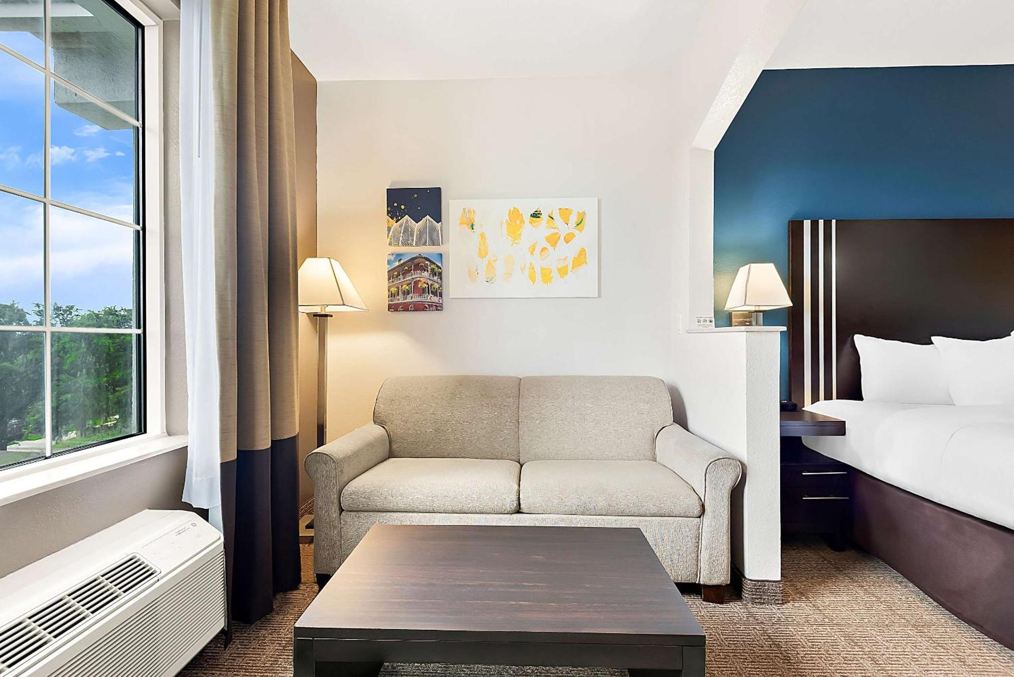 Comfort Suites New Orleans East Екстериор снимка