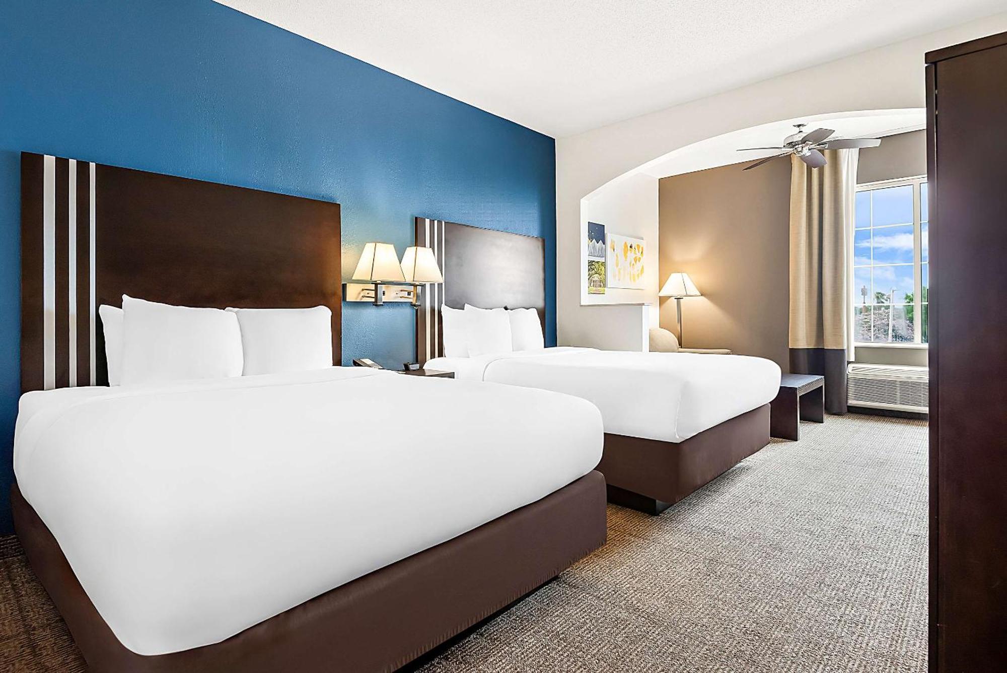 Comfort Suites New Orleans East Екстериор снимка